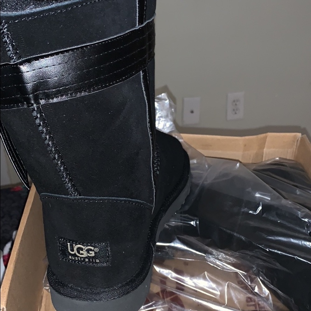Ugg